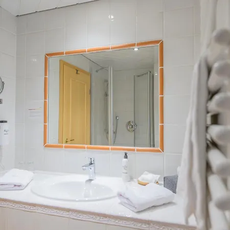 Biohotel Garmischer Hof 4* גרמיש-פרטנקירכן