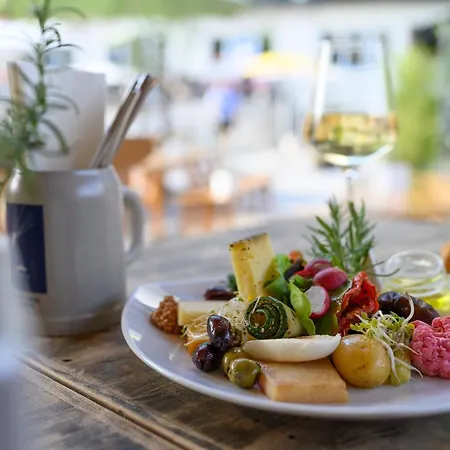 Biohotel Garmischer Hof 4*