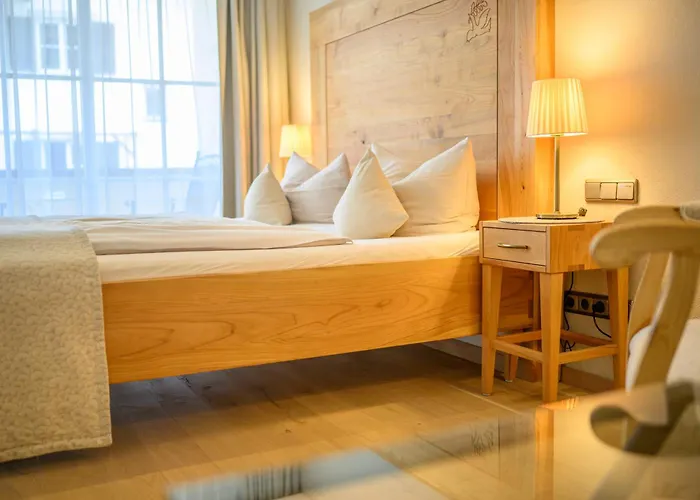 Biohotel Garmischer Hof Otel 4*
