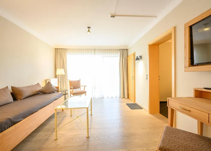 Biohotel Garmischer Hof Otel 4*